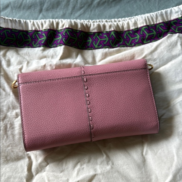 Tory Burch McGraw Pink Wallet on Chain Bag - Picture 4 of 6